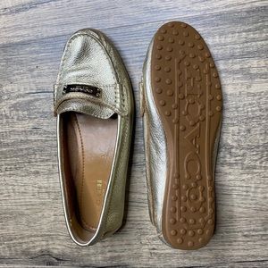 Coach Flats Size 6 In decent condition